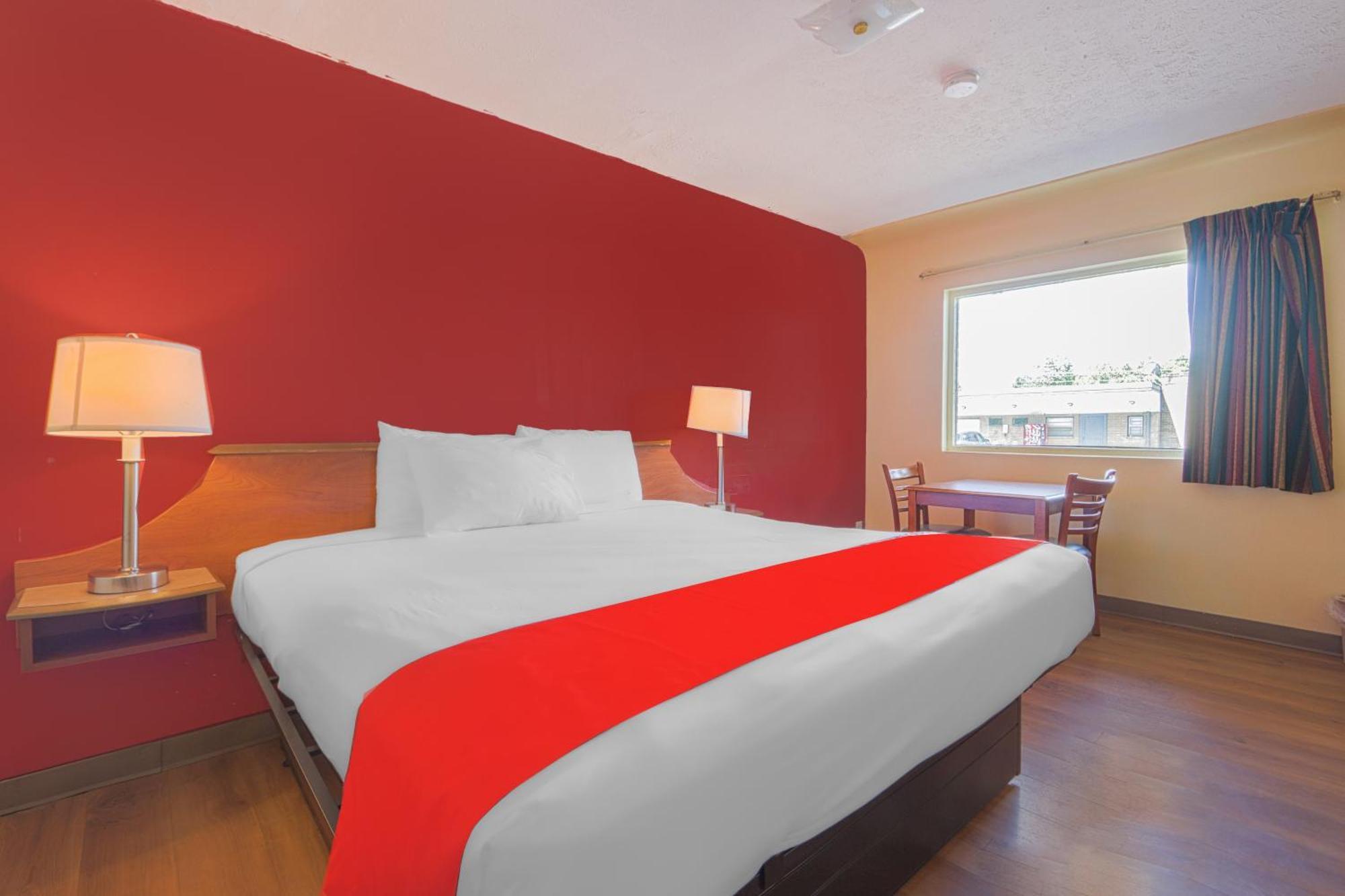 Oyo Hotel North Lima Oh - Boardman Exterior photo